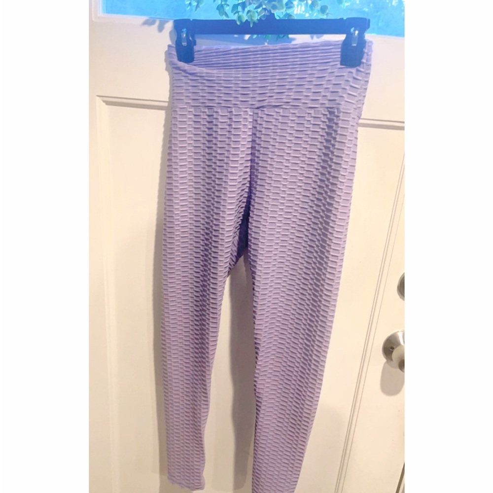 Butt lifting TikTok leggings